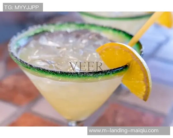 马提尼与墨西哥的风味对决探索两种经典饮品的独特魅力与文化背景